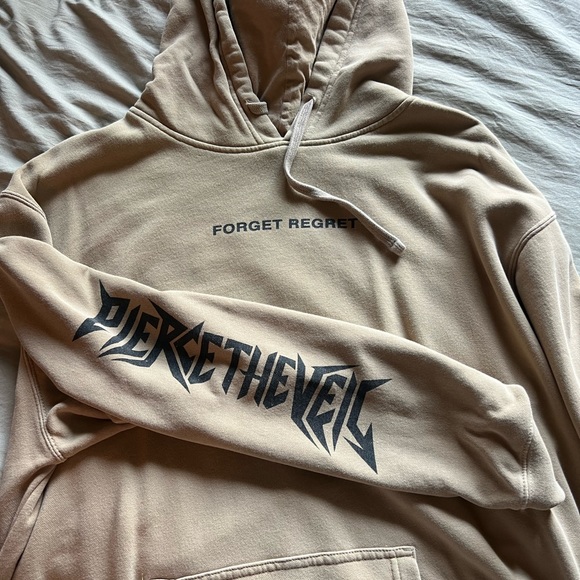 Pierce the Veil hoodie - Picture 1 of 2